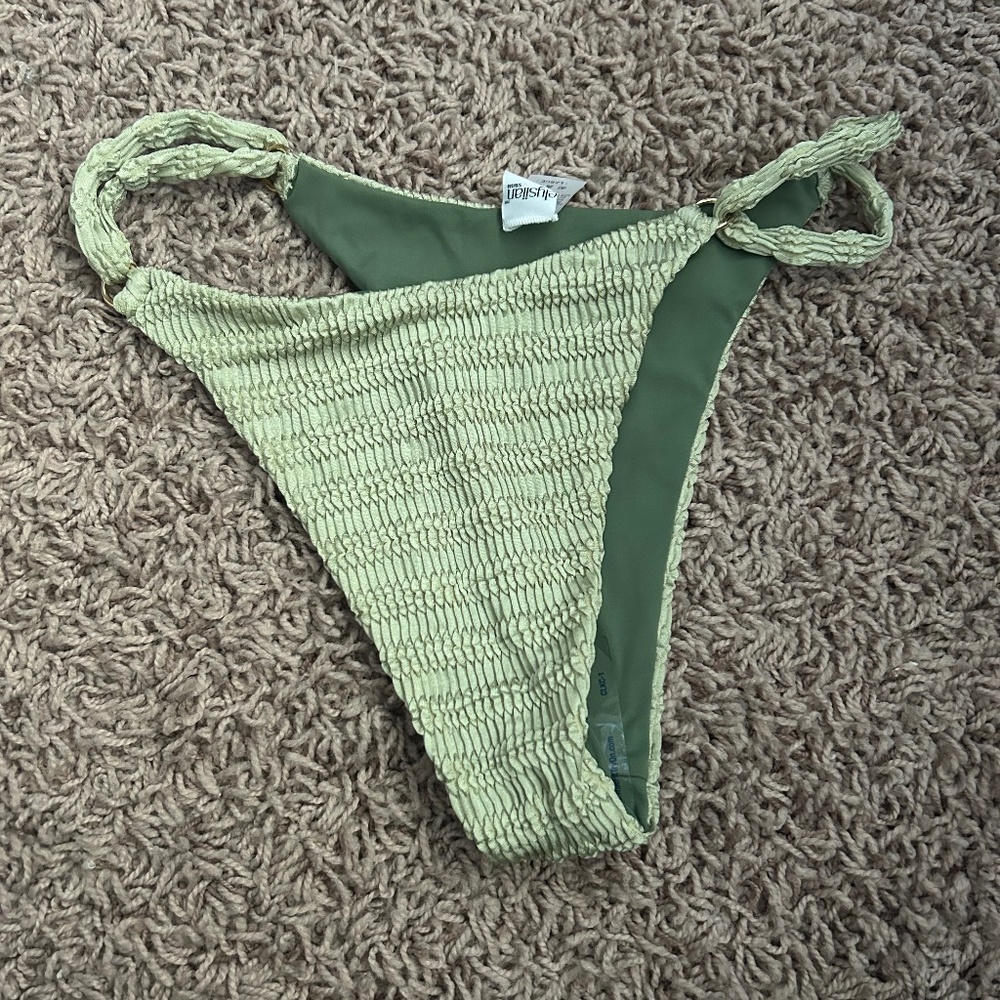 ELYSIIAN swimsuit bottoms NEVER WORN